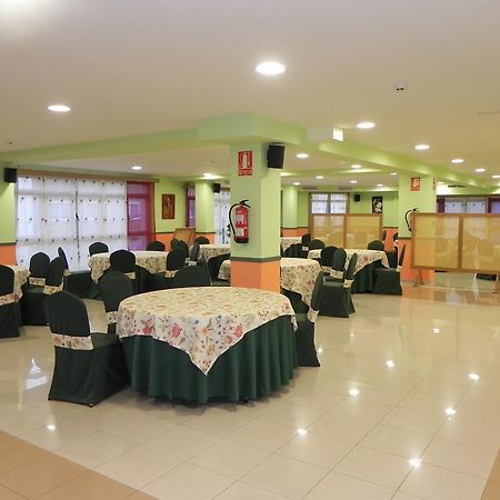 Hotel Restaurante Pizzeria Abc Laracha Kültér fotó